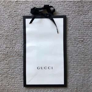 Authentic Gucci Paper Shopping Bag.I have few more of them for sale)